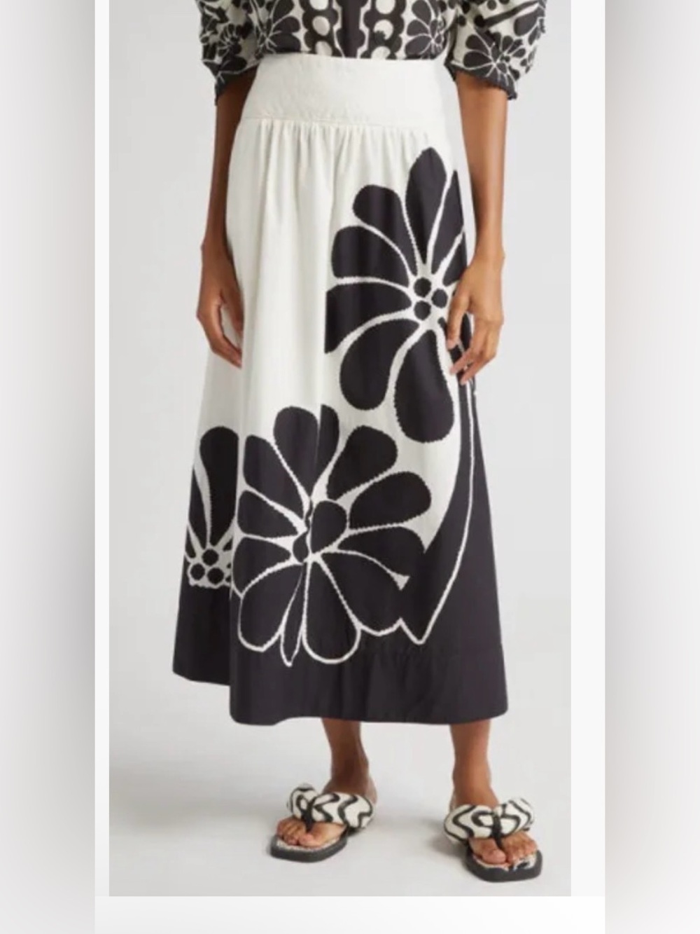 FARM Rio Black and White Floral Maxi Skirt with Smocked Waist